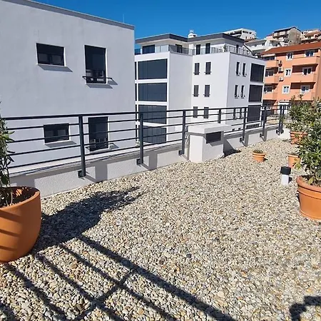 Ilari - Luxury 100m2 Penthouse, Terrace & View In Appartamento *