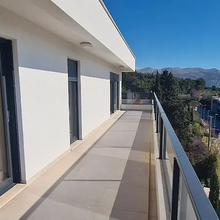 Ilari - Luxury 100m2 Penthouse, Terrace & View In