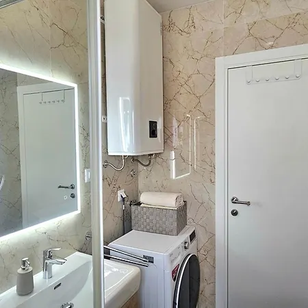 Ilari - Luxury 100m2 Penthouse, Terrace & View In Спліт