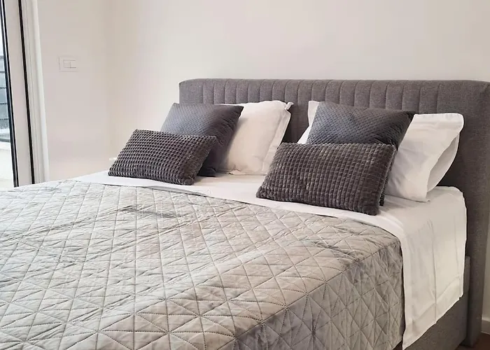 Ilari - Luxury 100m2 Penthouse, Terrace & View In Appartamento *